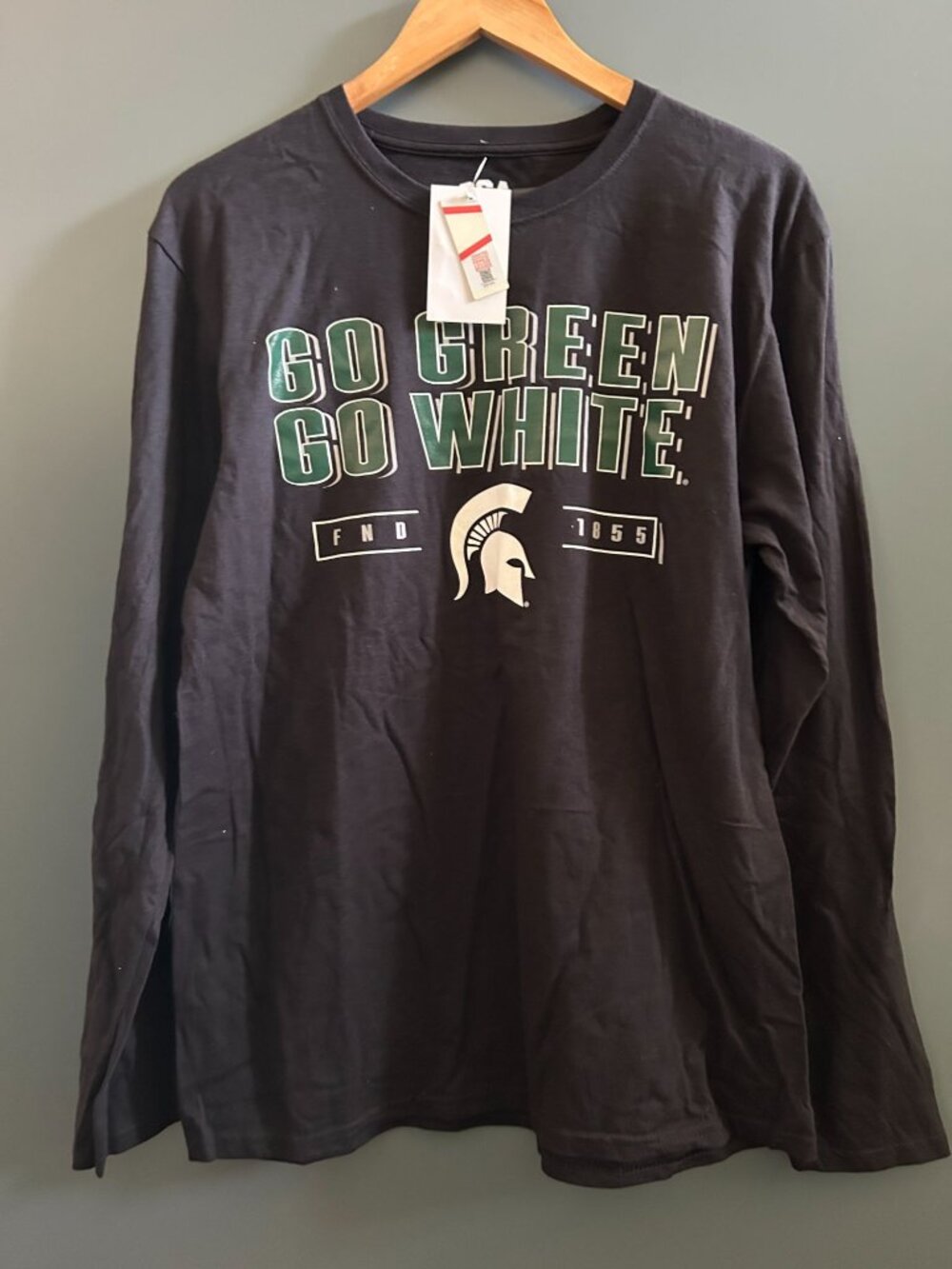 NWT NCAA Michigan State Spartans Men's Long Sleeve Black T-Shirt - L